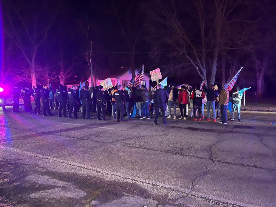 Protestors jump on cars and shut down Lafayette Road for hours