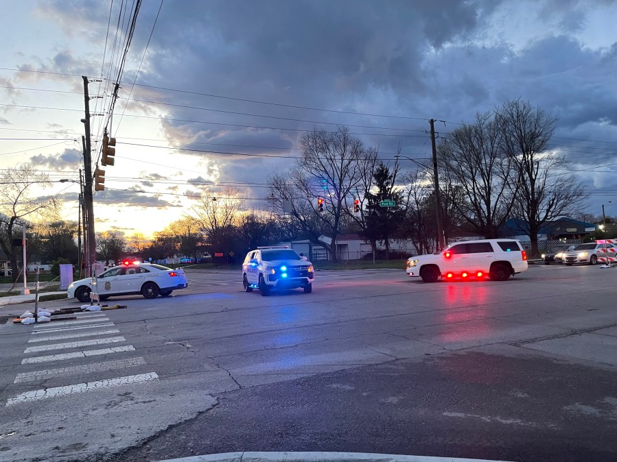 3 killed in triple shooting at Lawrence apartment complex